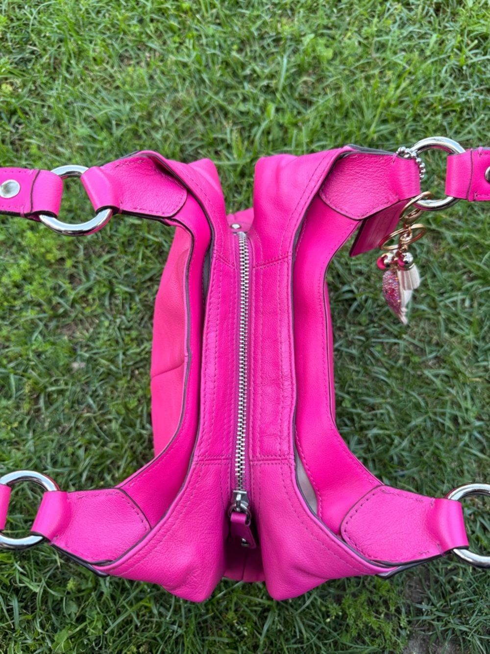 Vintage Hot Pink Coach Leather Shoulder Bag - Picture 5 of 12